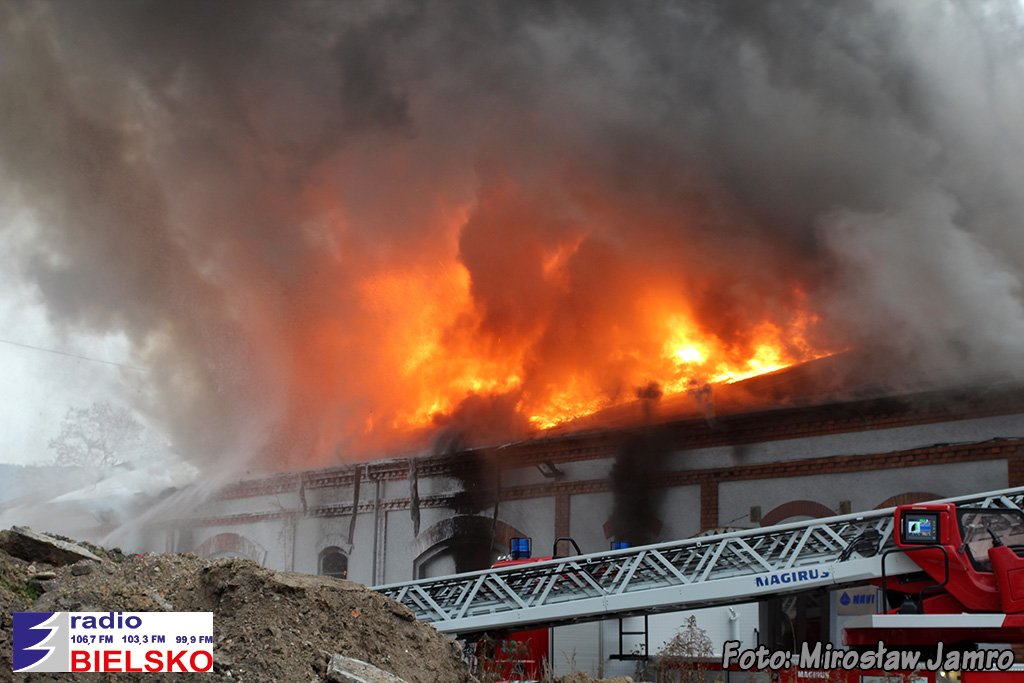 Spłonęła hala produkcyjna w centrum Bielska!