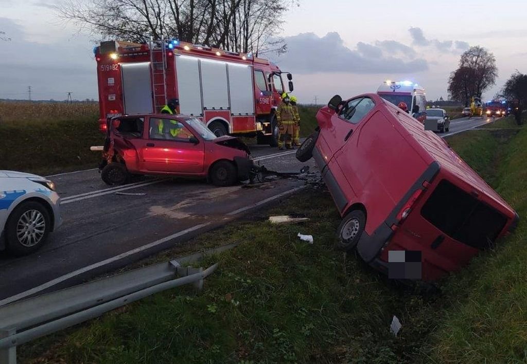 Poważny wypadek na DK 44. Lądował śmigłowiec