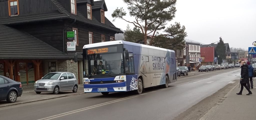 Skibusy wyjechały na drogi