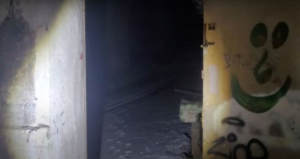 Na razie to teren nocnych, zakazanych eksploracji