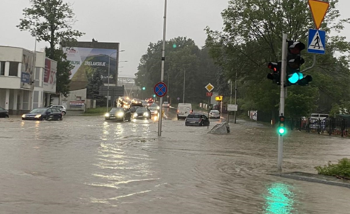 Ulice Bielska-Białej pod wodą!