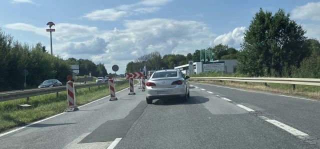Przygotowania Do Budowy Węzła. Przewężenia Na Warszawskiej