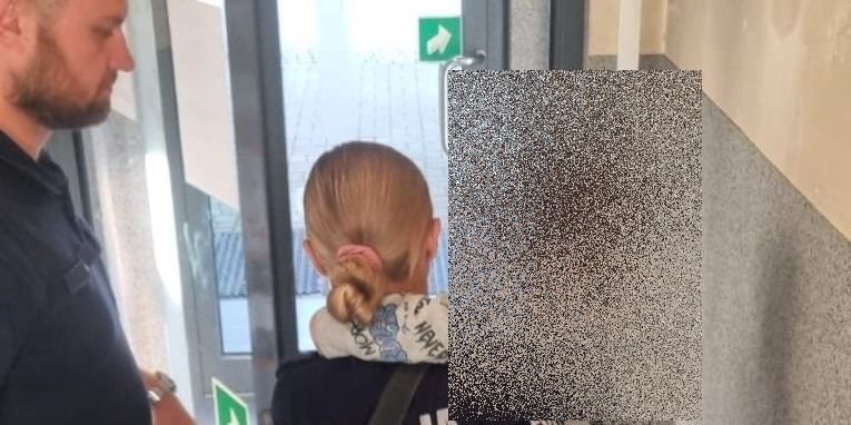 5-Latek W Piżamie I Samych Skarpetkach Wędrował Samotnie Ulicami Miasta