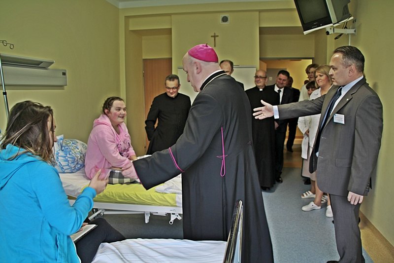 Biskup w Szpitalu Śląskim