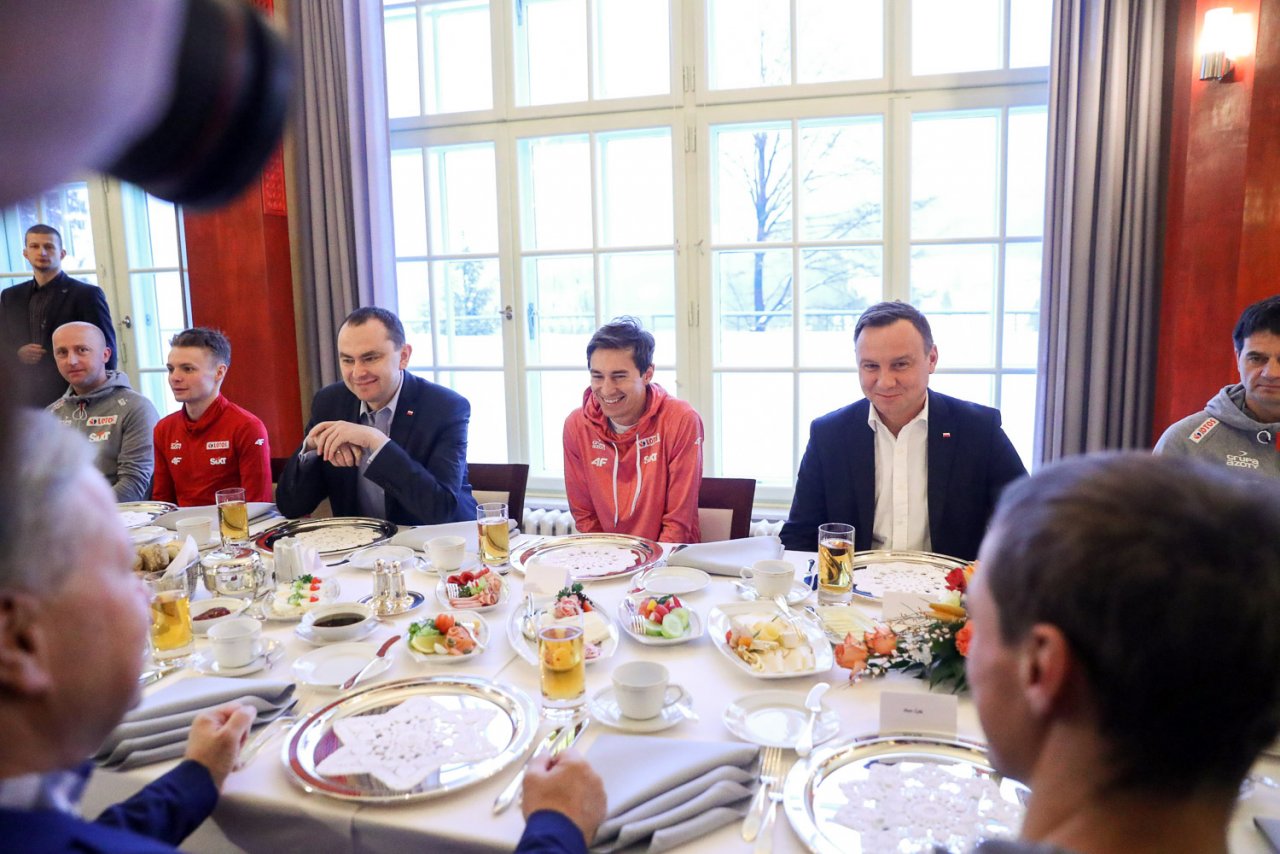Prezydent zaprosił na śniadanie... skoczków