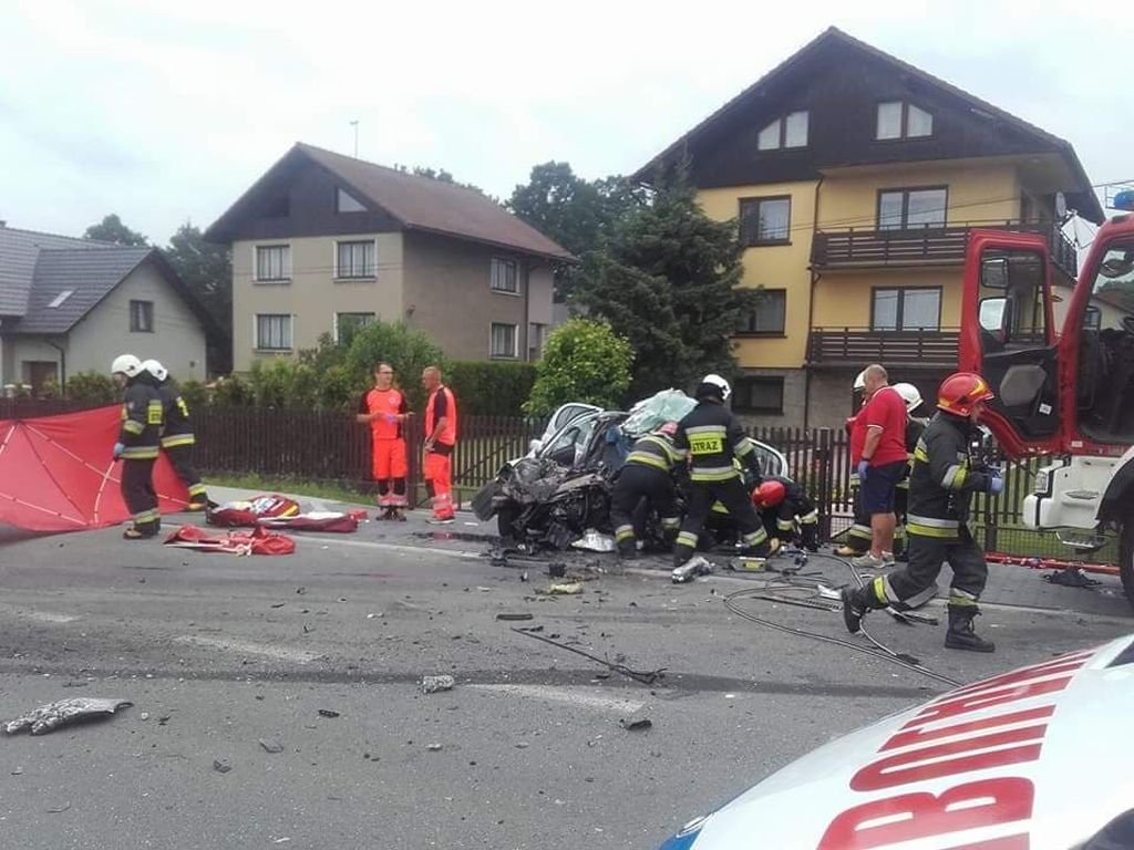 Koszmarny wypadek. Kobieta zginęła na miejscu
