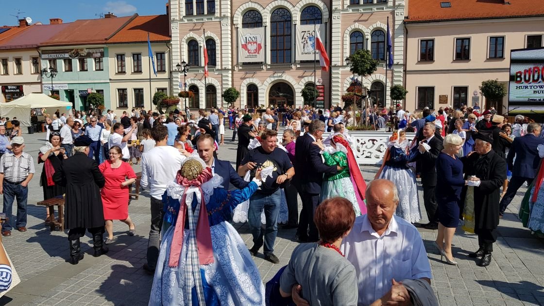 Burkot. Taka „firmowa impreza” na rynku