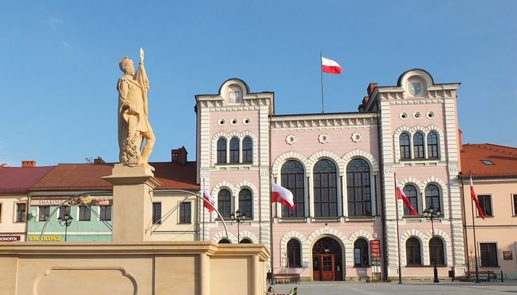 Coraz mniej niewiadomych. Rada Powiatu w rękach PiS