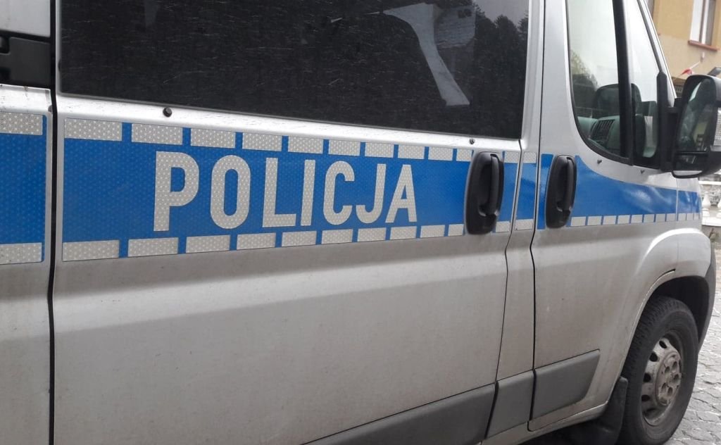 Katowice Potrącenie 19 Latki : Potrącenie 21-latki na Jarotach pod kościołem _ May 27, 2021 · wczoraj, około godziny 11.30 podczas przejazdu z dokumentacją służbową do komisariatu policji w rudzie śląskiej, w rejonie ulicy 1 maja mundurowi z rybnickiej grupy speed zauważyli umundurowaną policjantkę ubraną w kamizelkę odblaskową, która wydaje polecenie do zatrzymania się do kontroli drogowej.