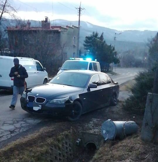 Kierowca porzucił auto