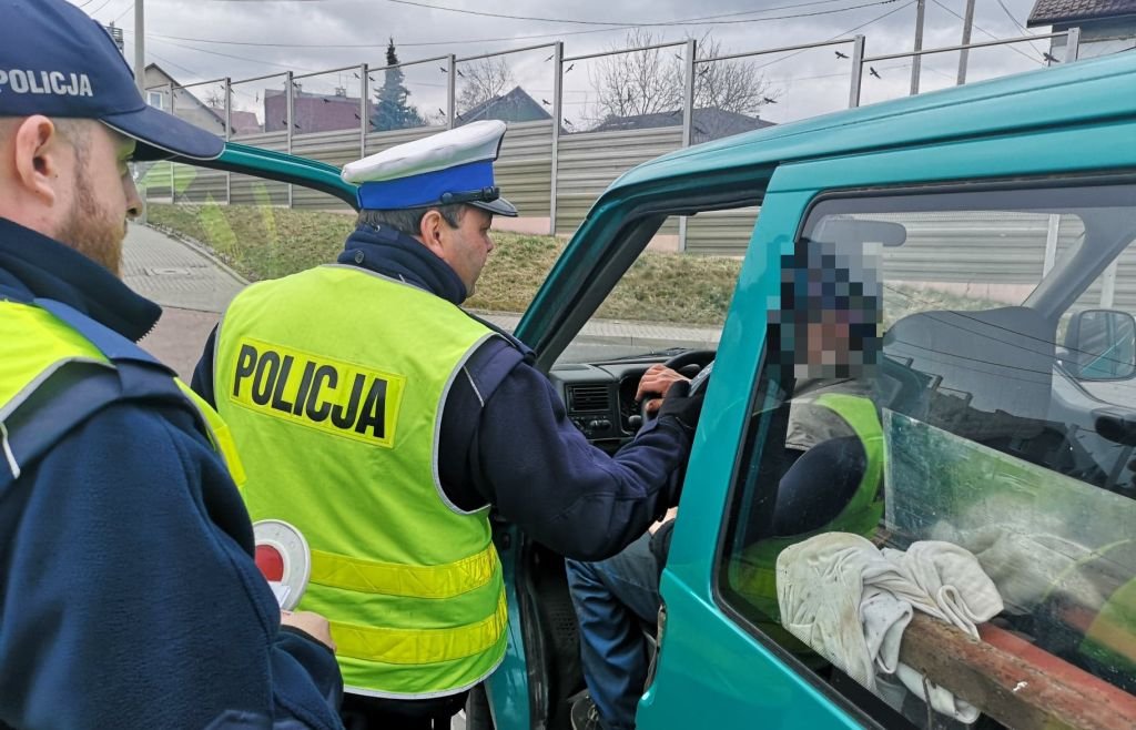 Kontrole przez cały dzień