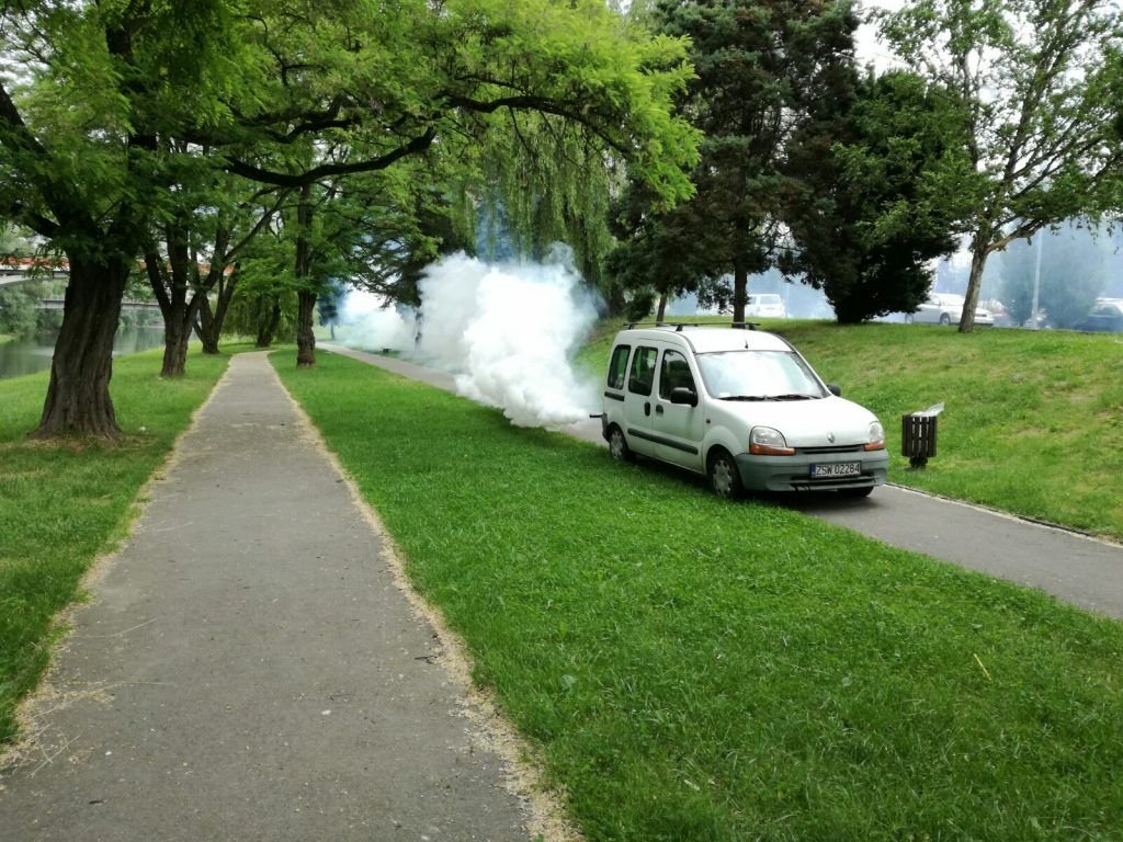 Walczą z komarami!