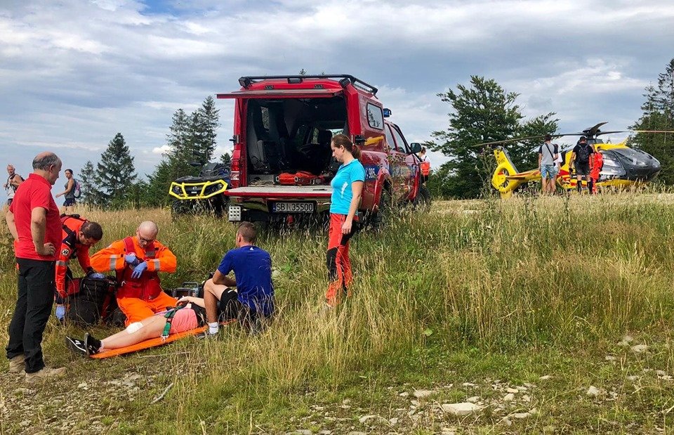 Wypadek w górach. Ranna turystka