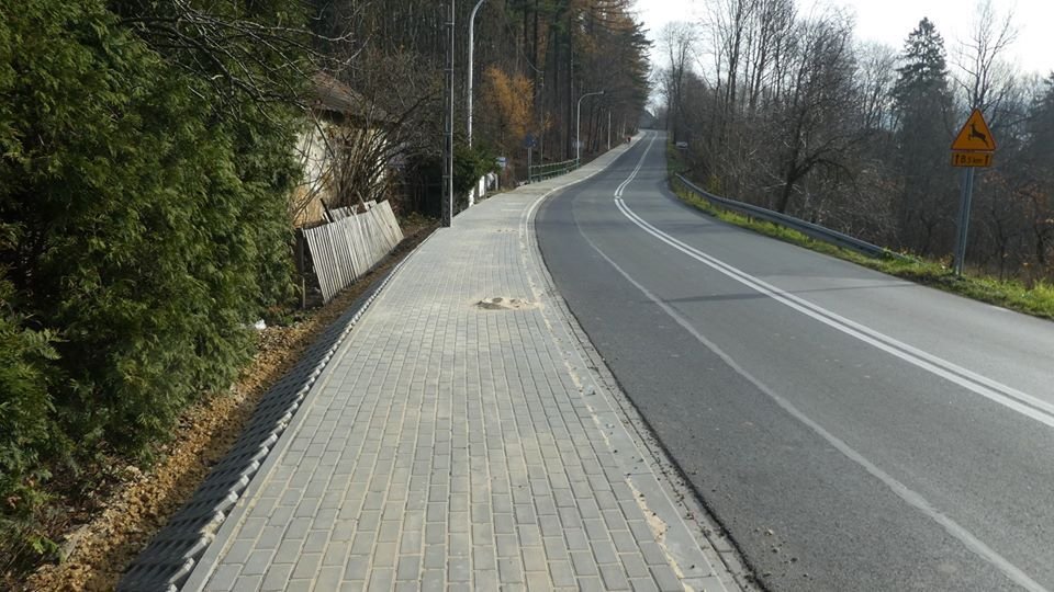 Chodnik już w całości