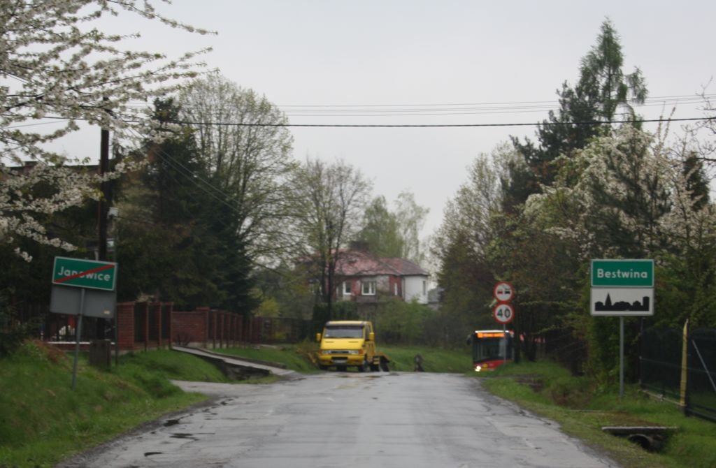 Nie żyje starszy mężczyzna. Miał koronawirusa