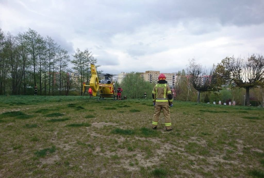 Kobieta wypadła z okna w bloku [AKTUALIZACJA]