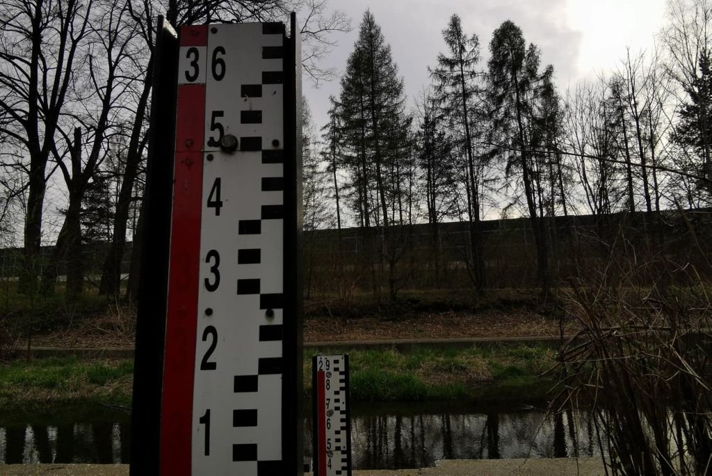 Podnosi się poziom wody w rzekach. Ogłoszono pogotowie przeciwpowodziowe