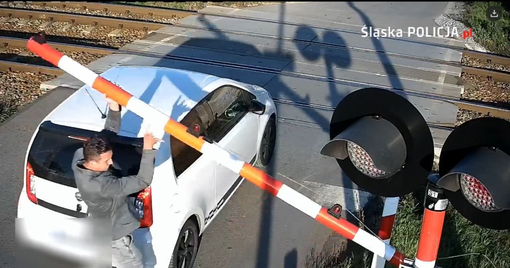 Pomógł wydostać się z potrzasku