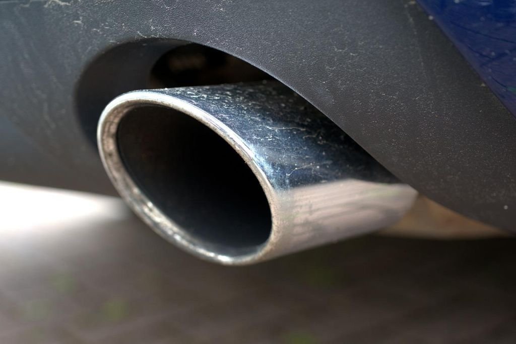 Potrącenie dwulatka podczas manewru cofania