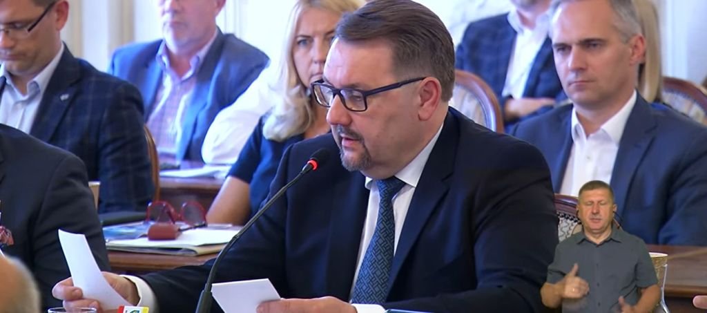 Prezydent z wotum i absolutorium