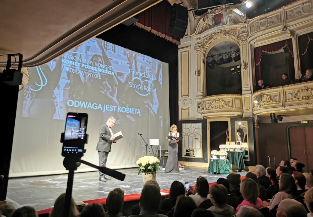 "Odwaga jest kobietą"
