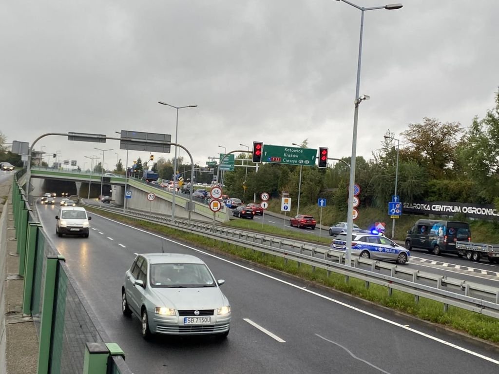 Coraz więcej stłuczek na drogach