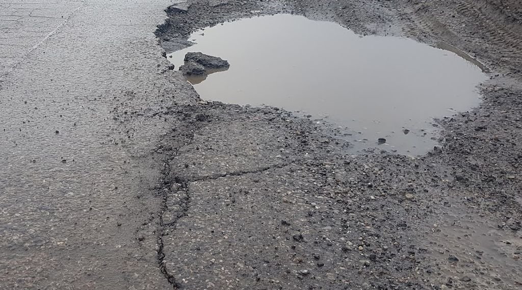 Wiosna Za Pasem, Myślą O Drogach