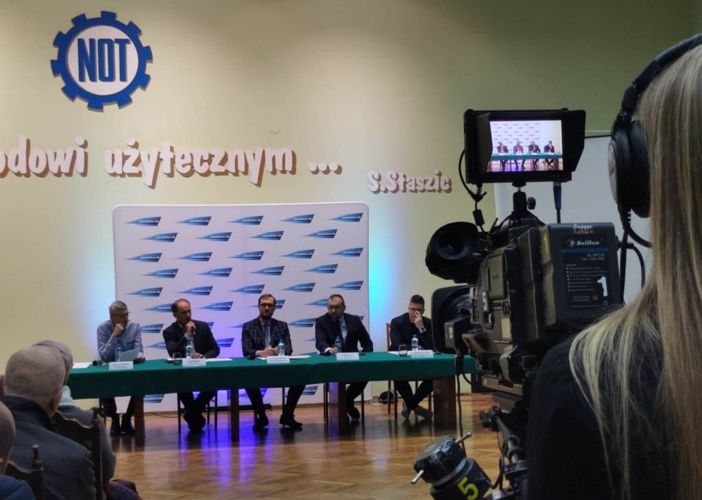 Bez Przełomu W Trakcie "debaty Spalarniowej"