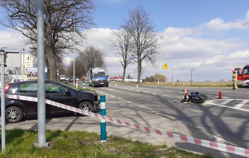 Samochód zderzył się z motocyklistą [AKTUALIZACJA]