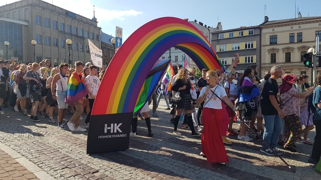 Było kolorowo. Marsz przeszedł ulicami miasta