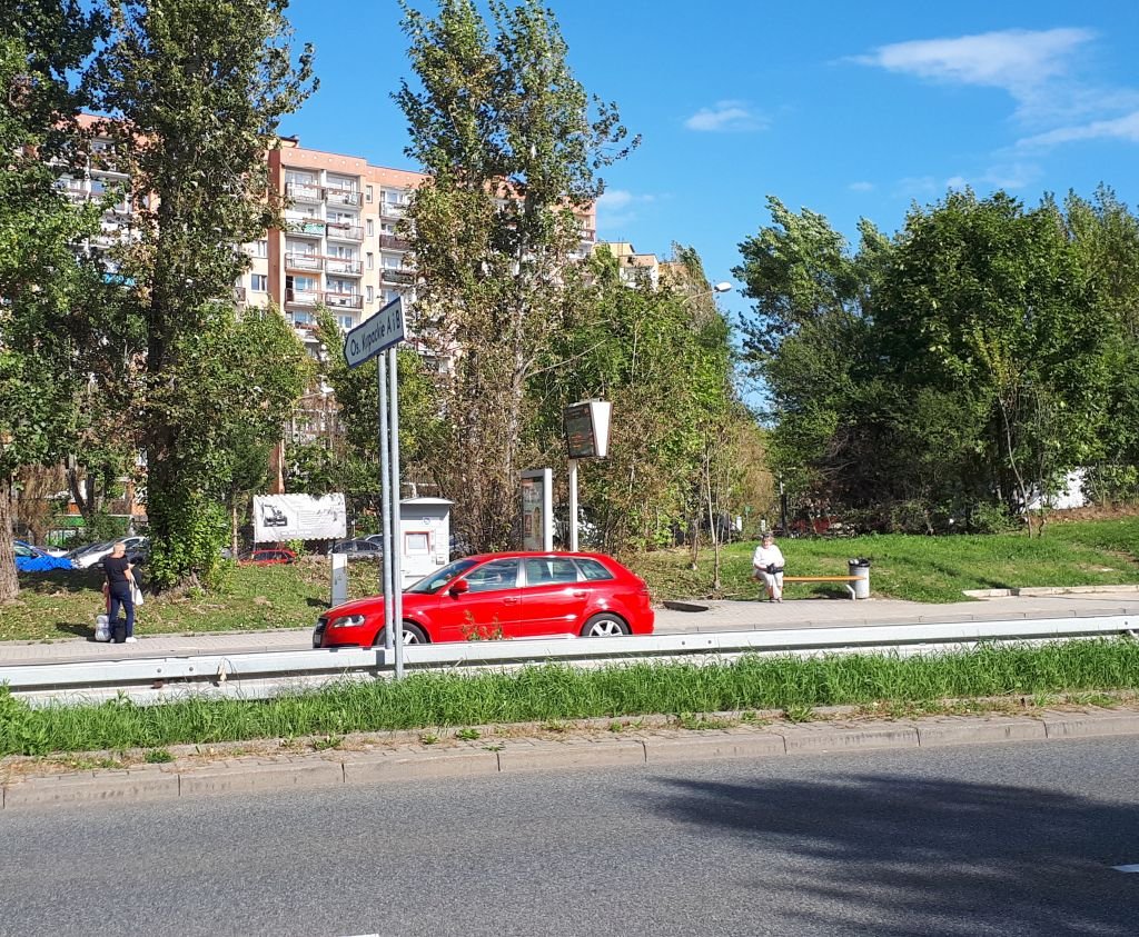 Wichura porwała wiatę. Do końca roku powinna być nowa