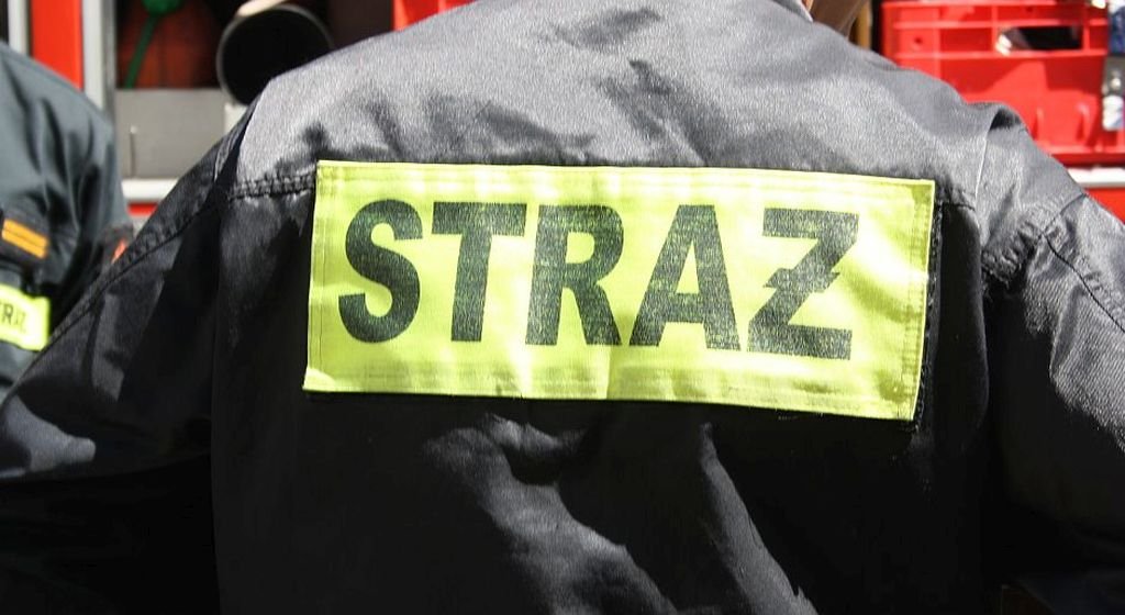 Plamy oleju na drodze w kilku punktach miasta