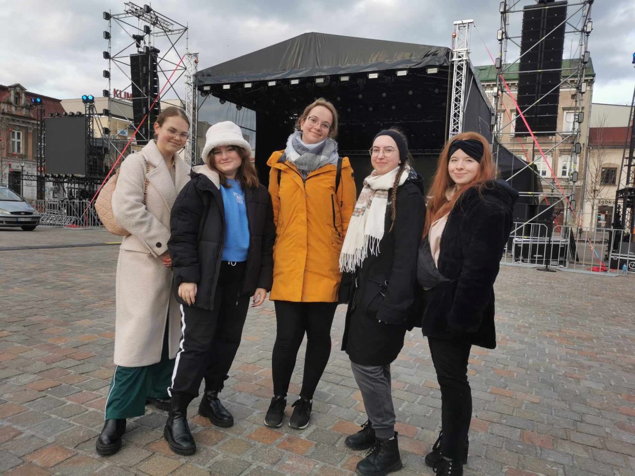 Sylwester w Bielsku-Białej: fanki już czekają na koncert Dawida Kwiatkowskiego
