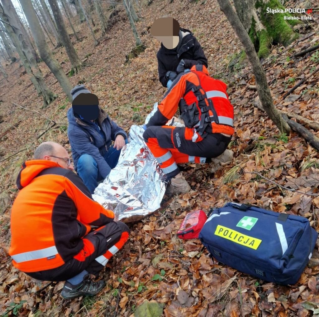 Złamała nogę i utknęła w górach