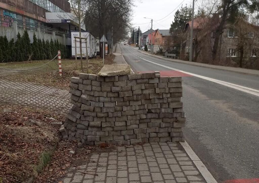 Kto wpadł na pomysł, żeby to ustawić?