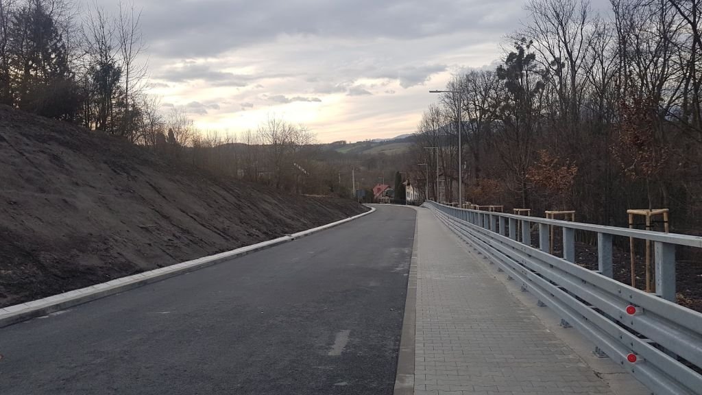 Osuwisko zabezpieczone! Jest też nowy asfalt