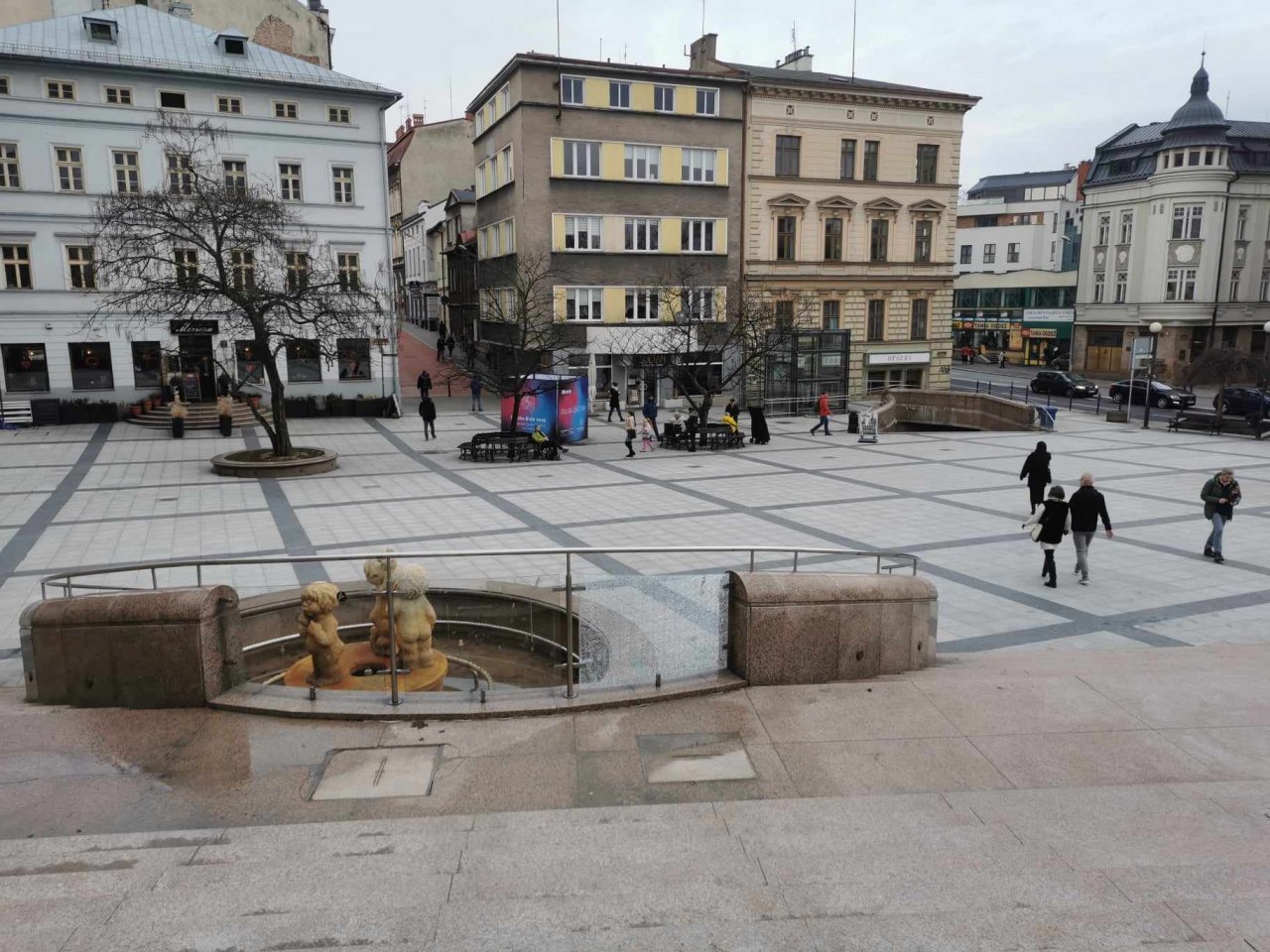 Zielony plac zamiast betonowej patelni?