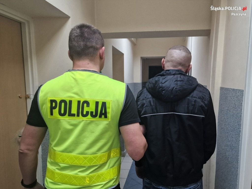 Bił i kopał mężczyznę. Ukradł mu... czapkę