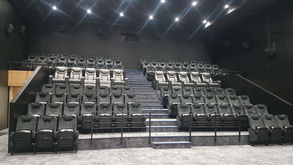 Nowe kino otwarte. Czeka na widzów