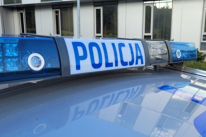Uliczna latarnia wyręczyła policjantów