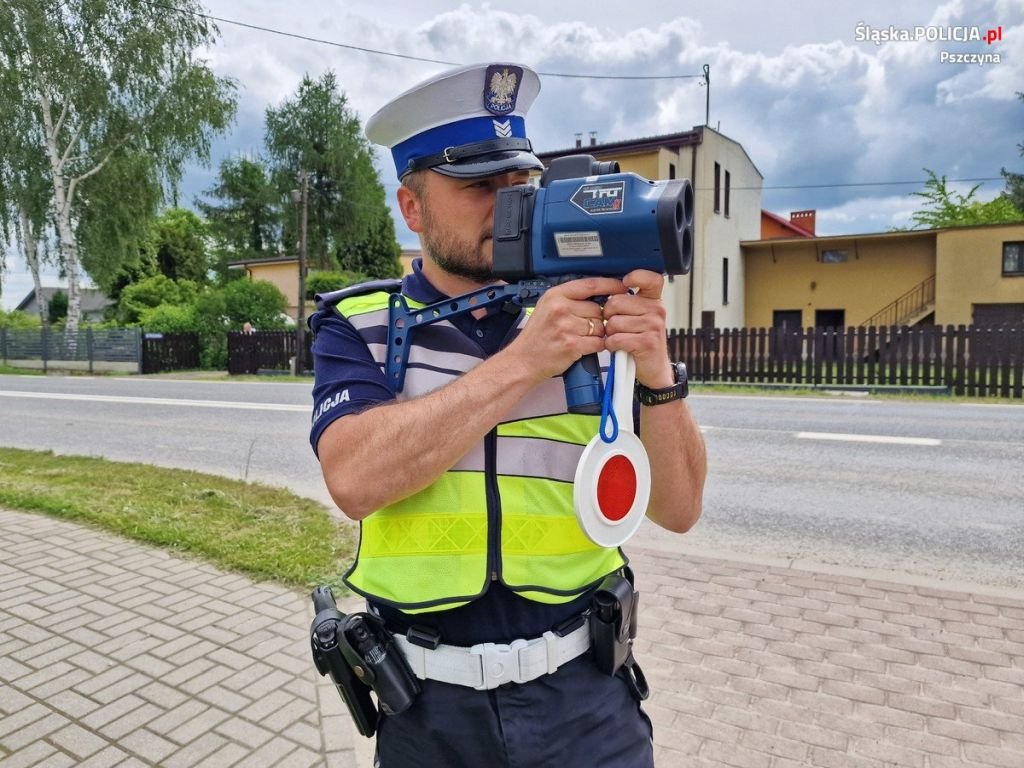 Pirat pędził w obszarze zabudowanym