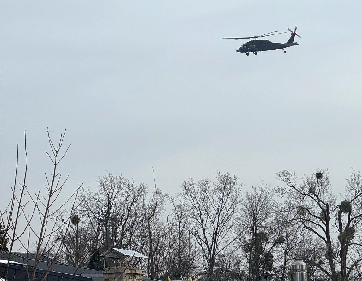 Black Hawk nad Bielskiem-Białą. Latają nisko!