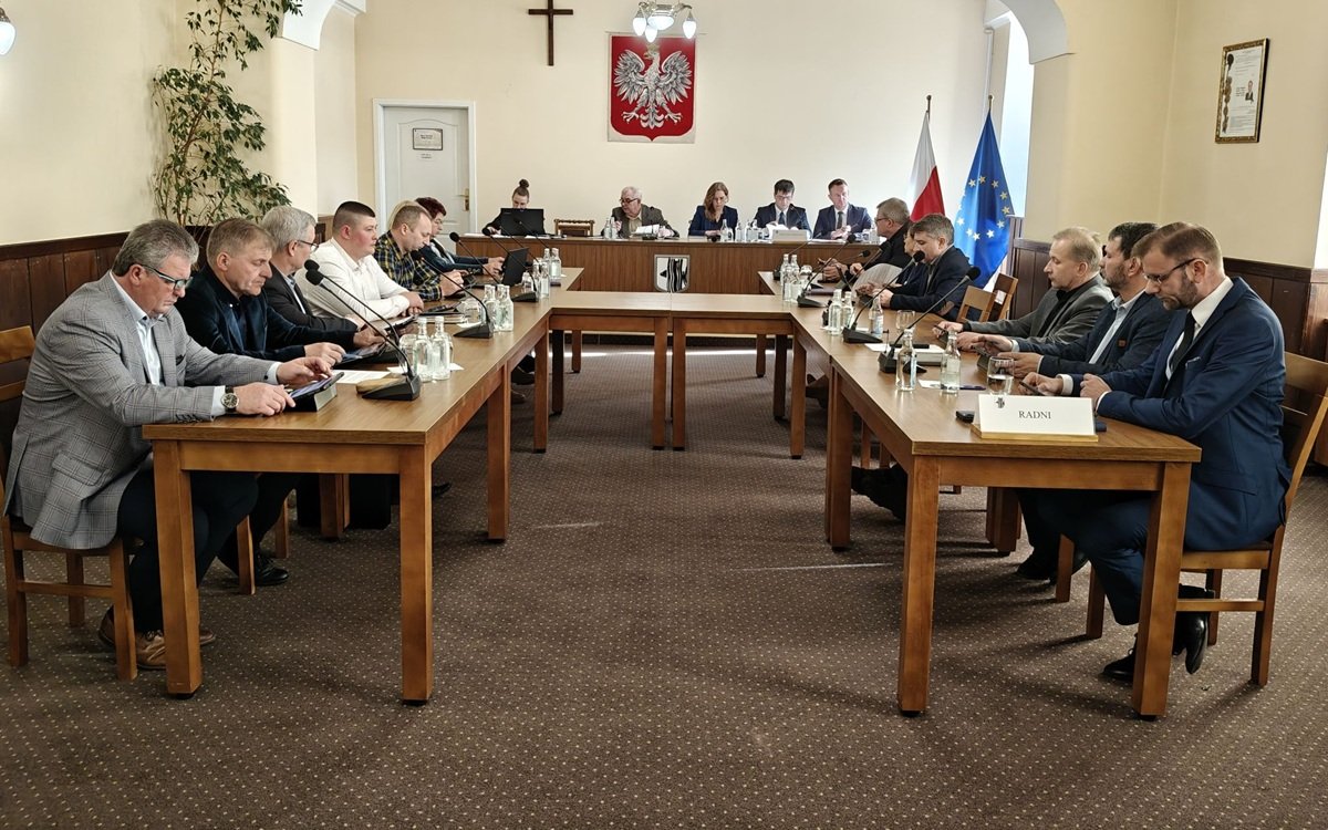 Przygotowania samorządów do kryzysu. Wójt: "Musimy schronić 25% społeczeństwa"