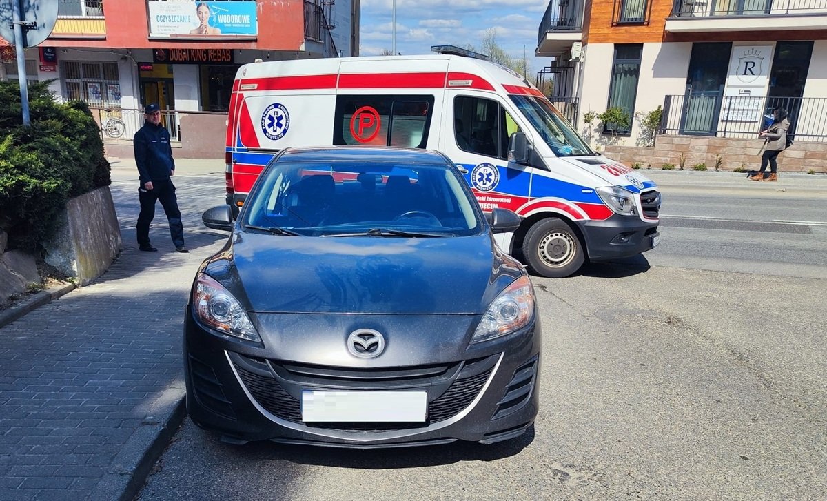 Potrącenie pieszej. Kobieta trafiła do szpitala