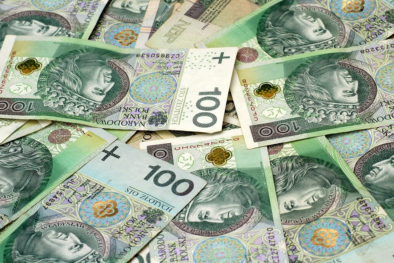 Obiecywali Szybki Zysk. Mieszkańcy Żywiecczyzny Tracą Oszczędności