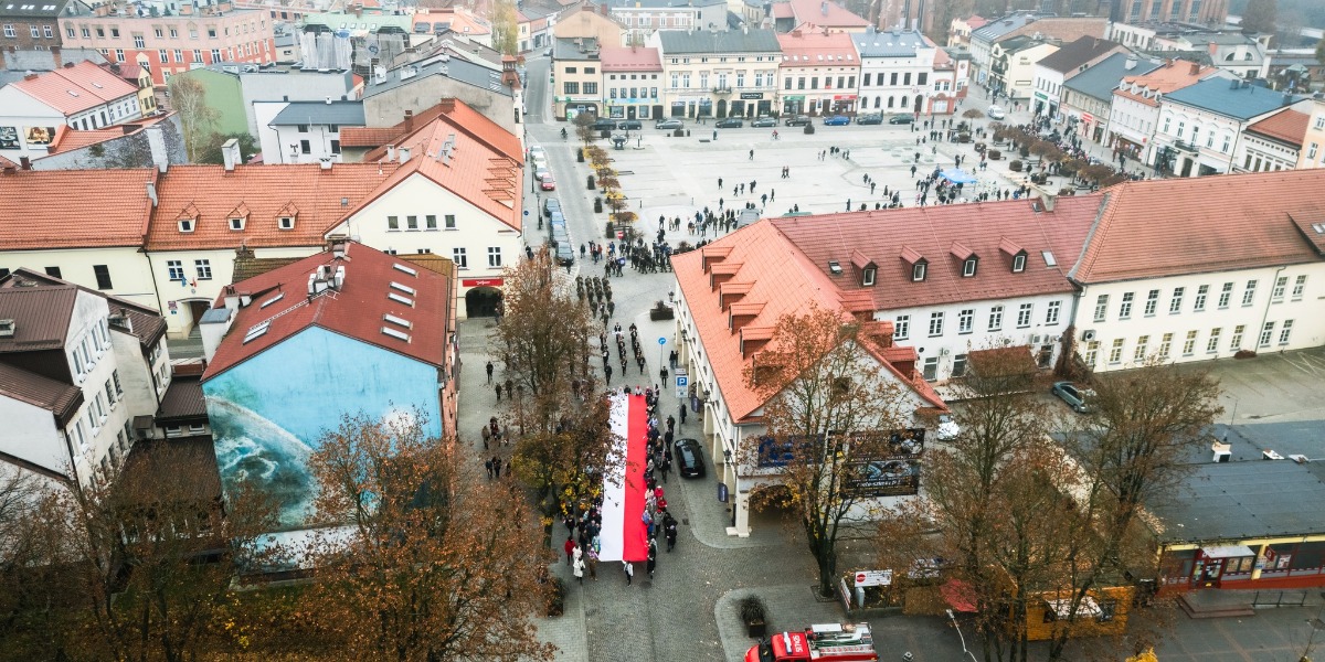 Parada, Wielka Flaga I Zamknięcie Ulic