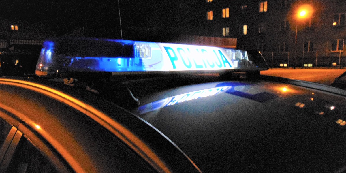 Zaatakował Ketchupem I Jajkami - Trafił Do Szpitala Pod Eskortą Policji