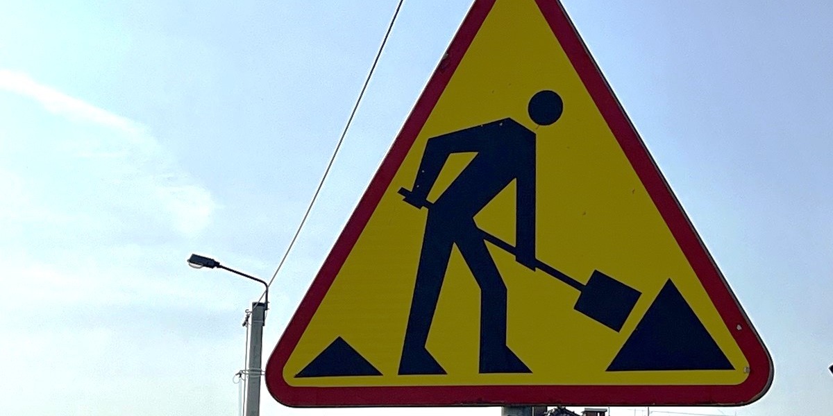 Zmiany W Ruchu Przy Szkole I Kościele, Także Podczas Komunii
