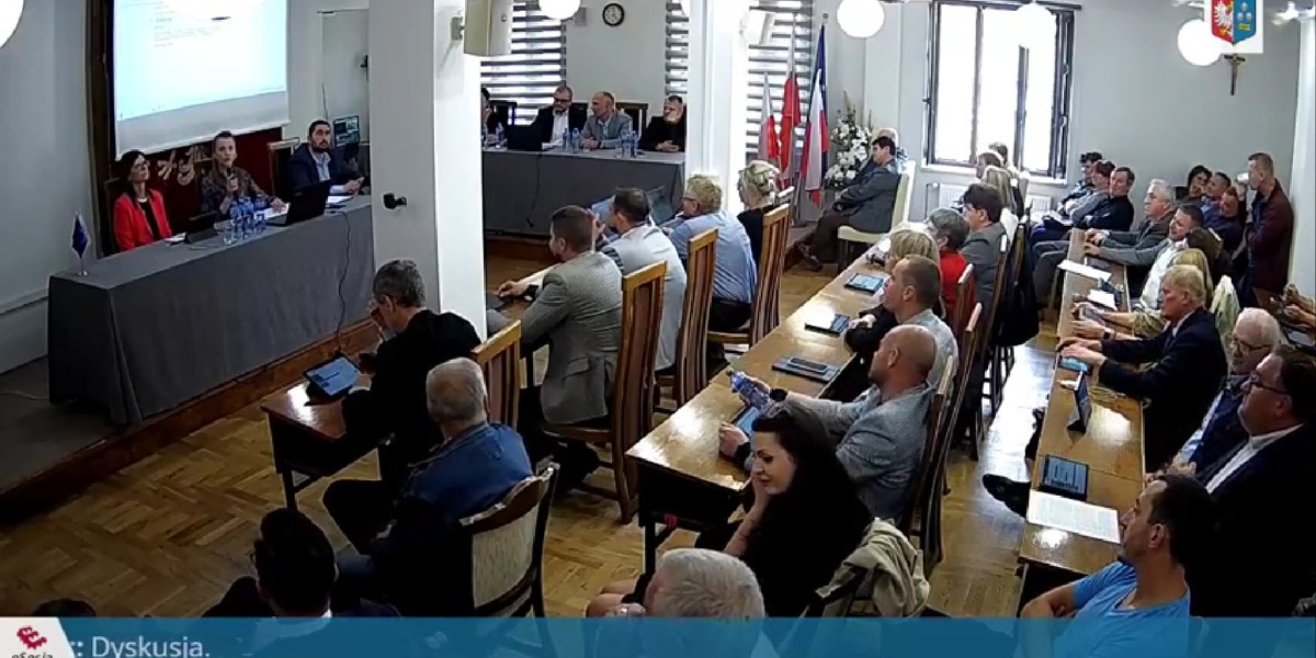 Burmistrz: Kłamstwo! Poseł: Skandal! Przerwana sesja w sprawie imigrantów w Kętach