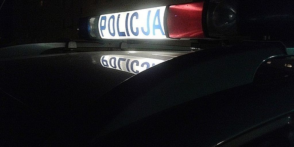 88-Latek Szedł Ulicą Boso I W Piżamie. Ludzie Przechodzili Obojętnie...